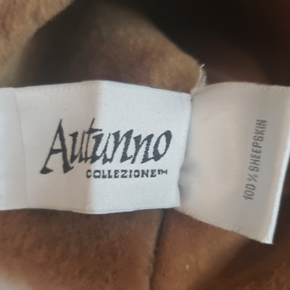 Autunno shearling scarf with pockets - Picture 6 of 7